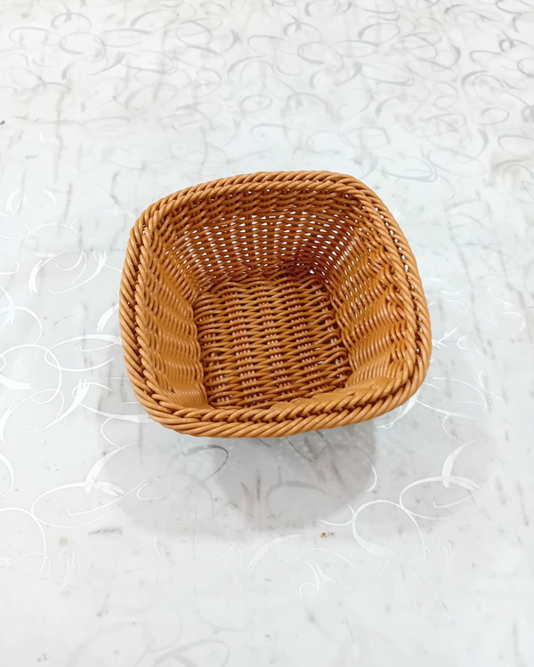 سبد سبزی مربع و گرد دست بافت